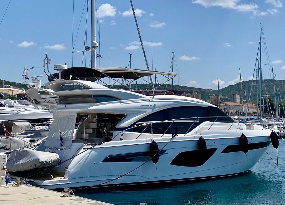 2019 Princess 57 