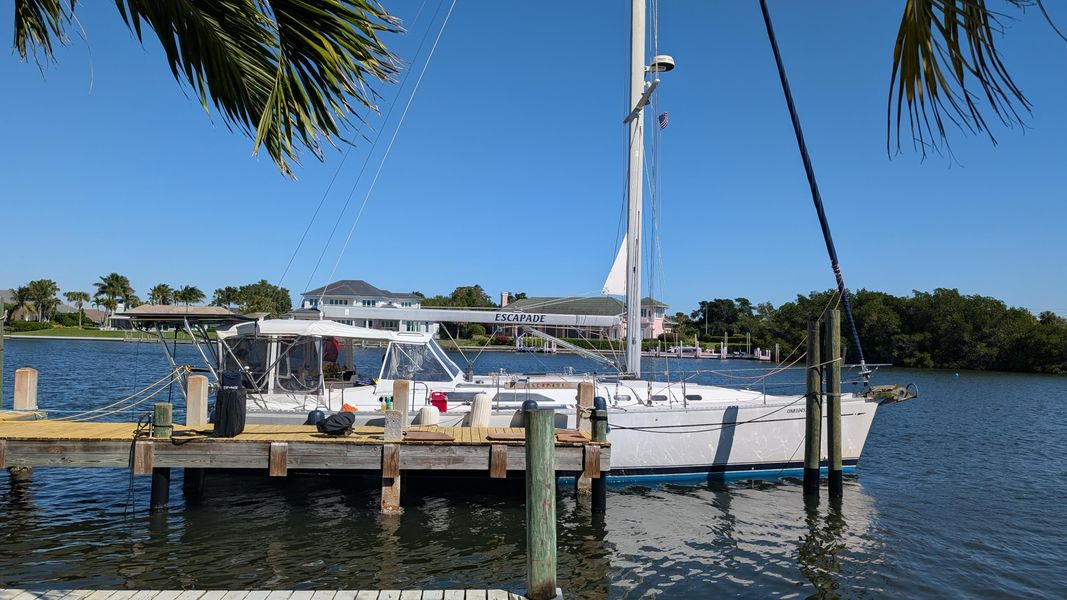 2002 Catalina 470