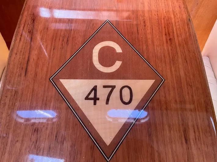 Escapade Yacht Photos Pics 