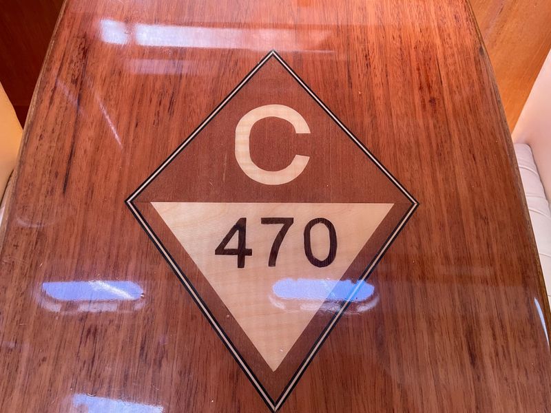 2002 Catalina 470