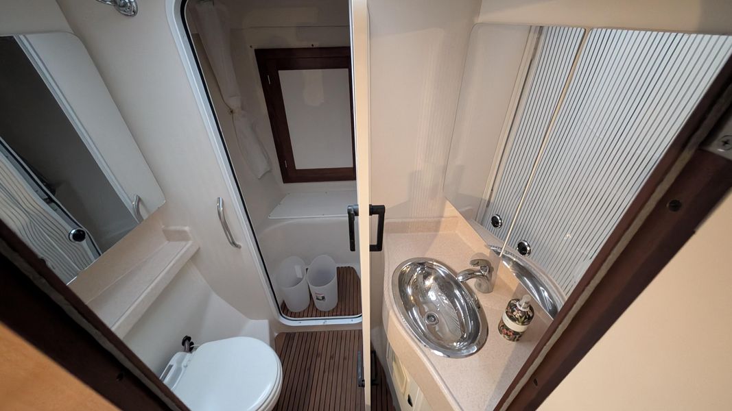 2002 Catalina 470