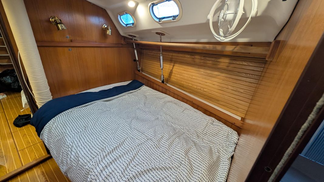 2002 Catalina 470