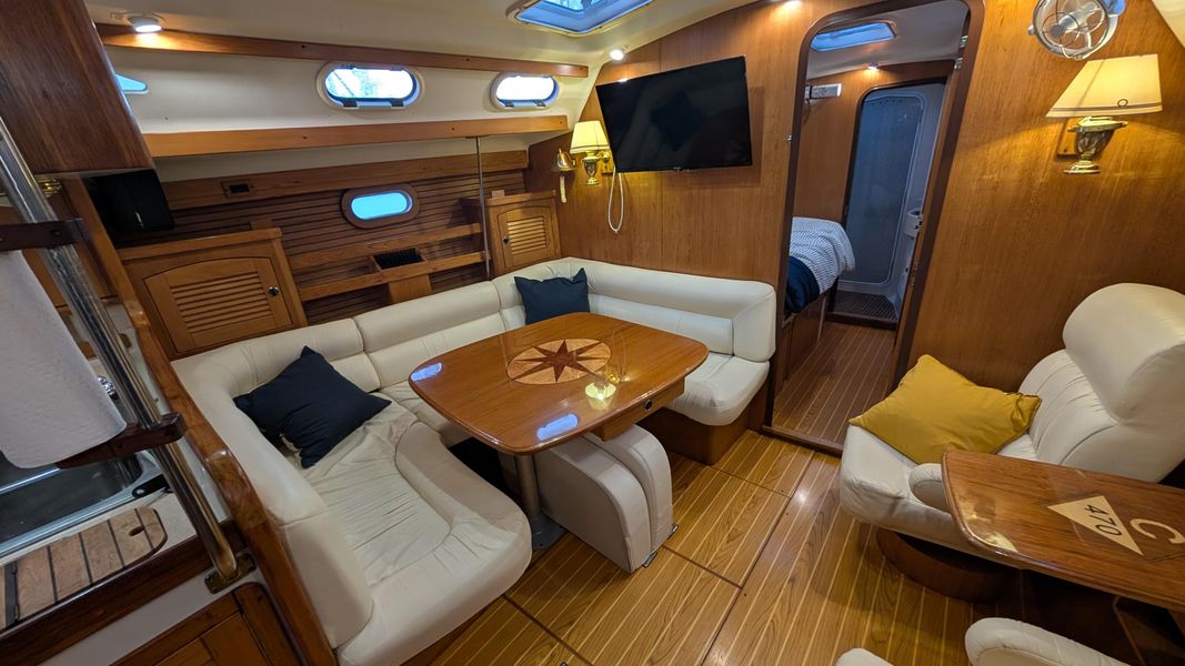2002 Catalina 470