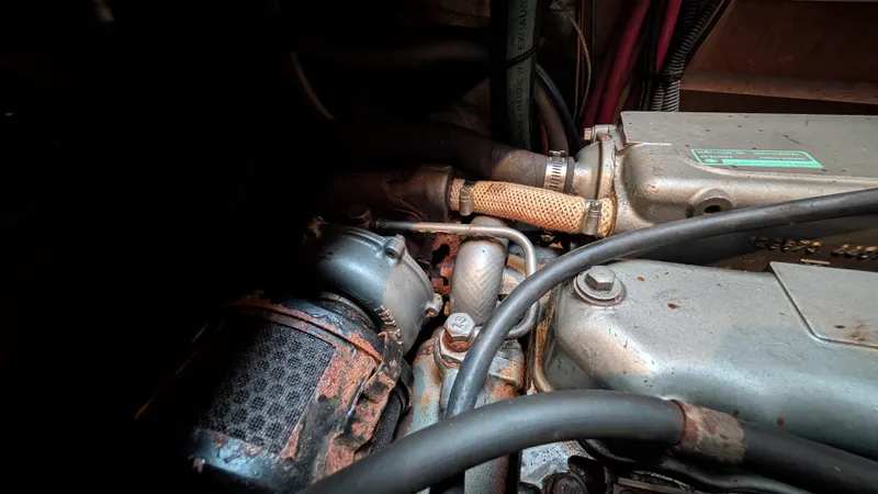 Escapade Yacht Photos Pics 