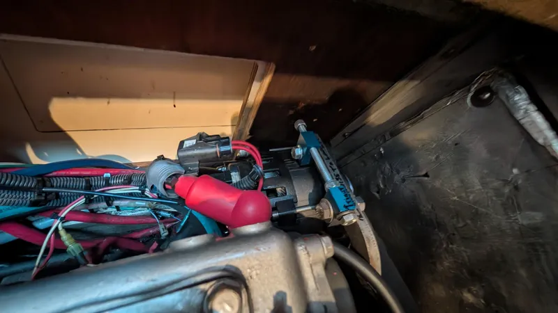 Escapade Yacht Photos Pics 