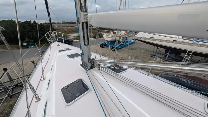 Escapade Yacht Photos Pics 