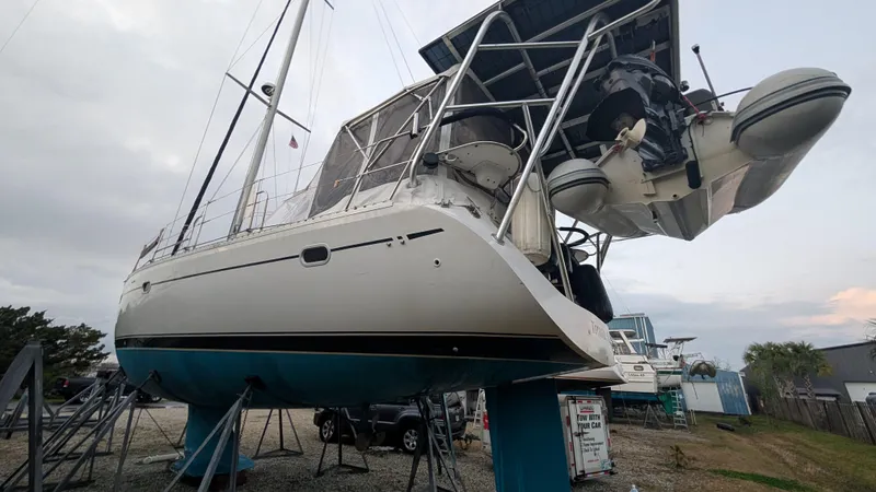 Escapade Yacht Photos Pics 