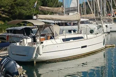 Dufour 310 Grand Large