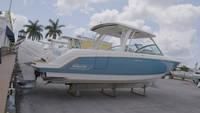2020 Boston Whaler 320 Vantage