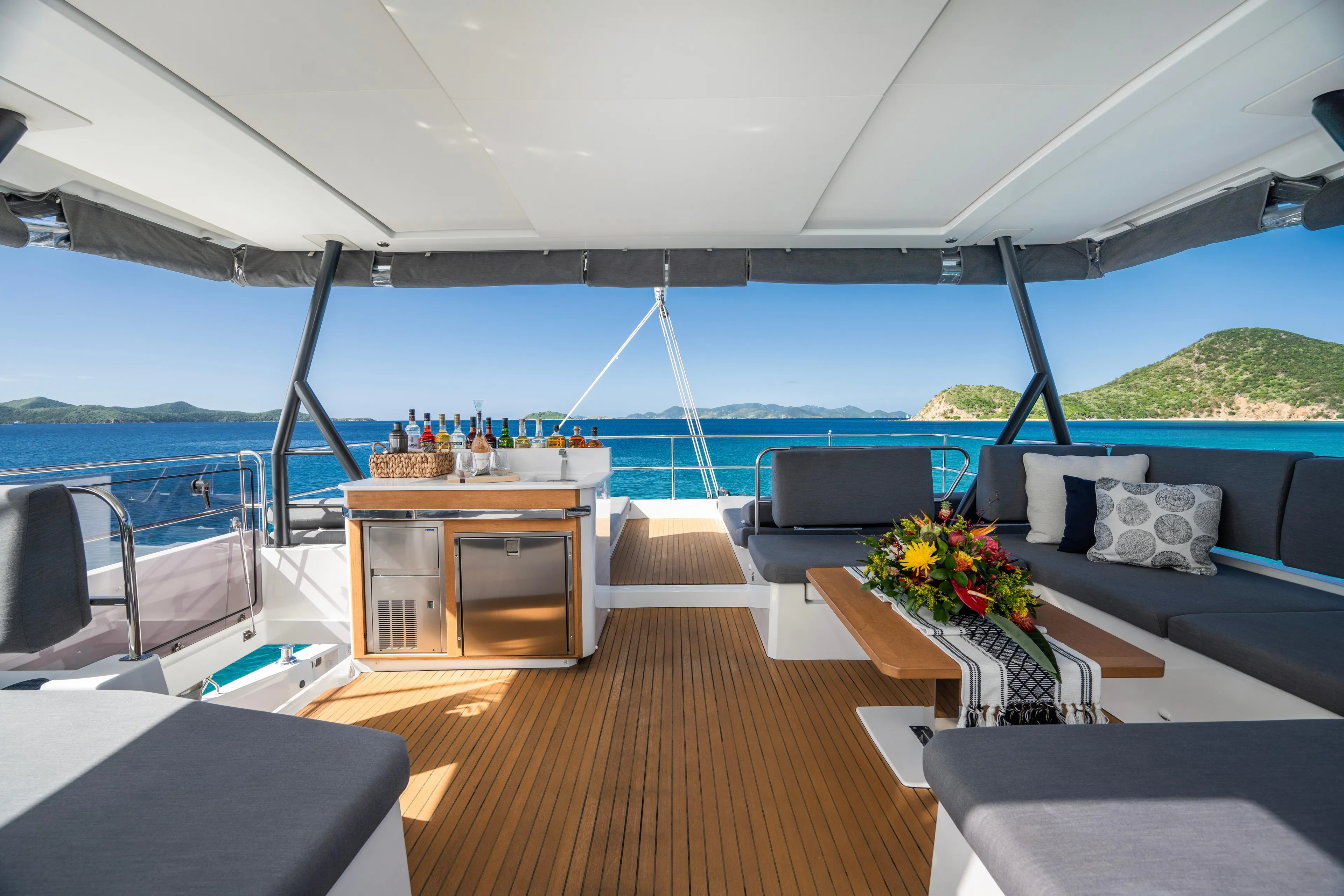 My Ty Yacht Photos Pics Luxurious 2021 Fountaine Pajot Catamaran Alegria 67 with elegant deck and ocean view.