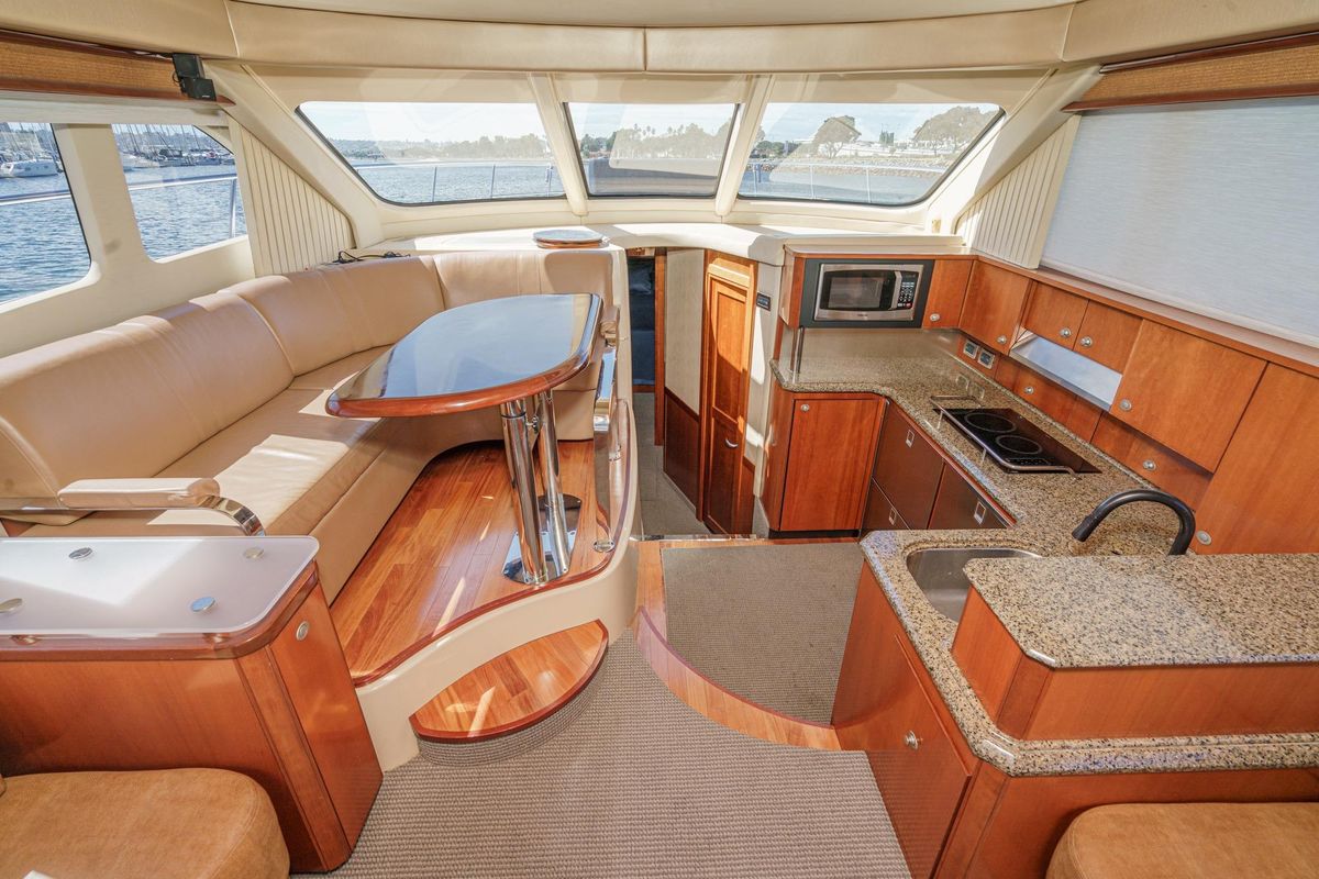 2005 Sea Ray 52 