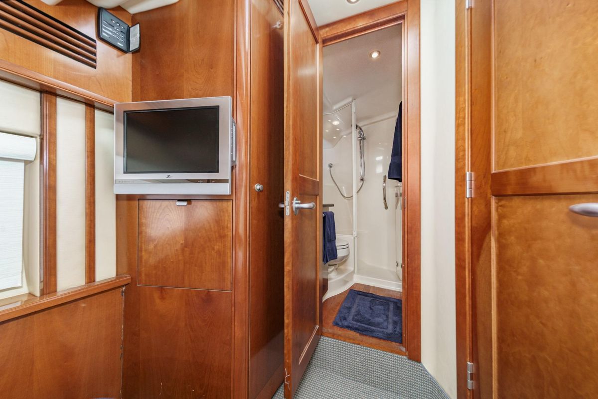 2005 Sea Ray 52 