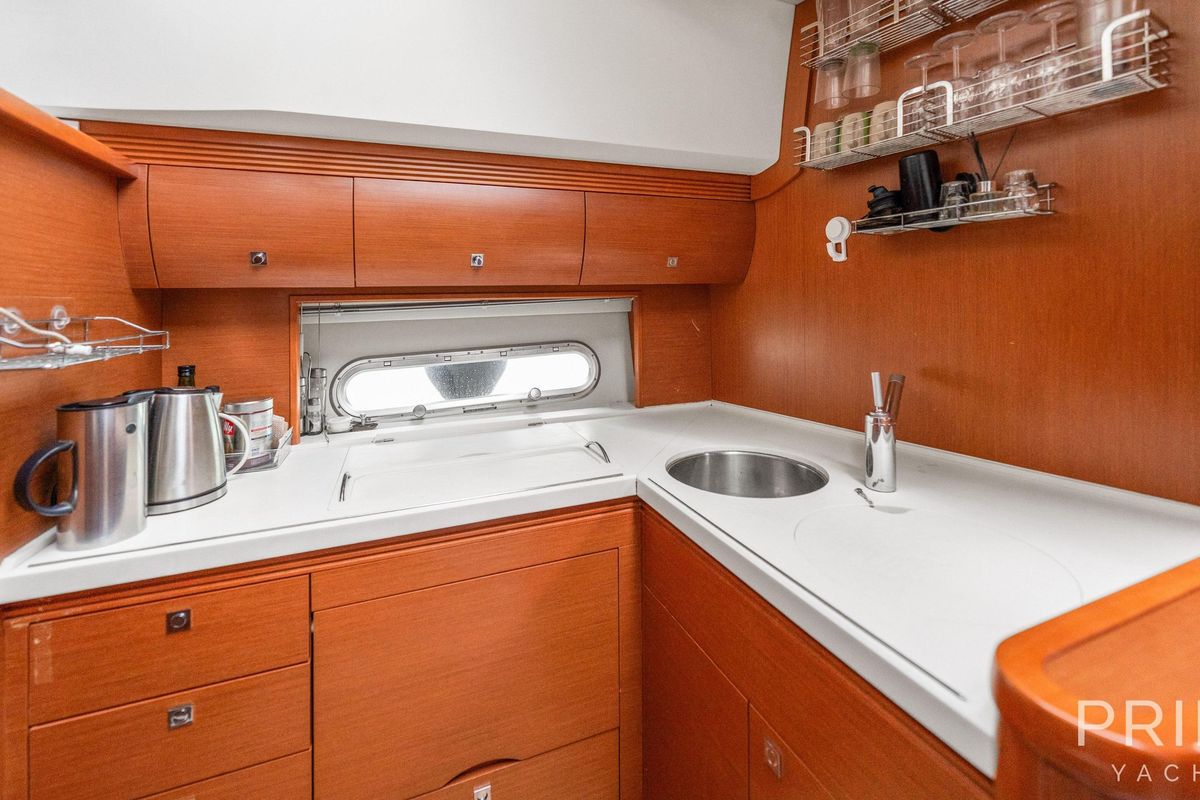 2011 Prestige 51 