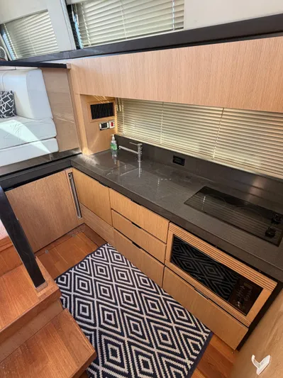 Sawbones Yacht Photos Pics 