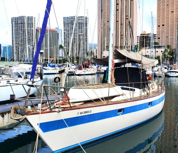 1983 Norseman 447 Center Cockpit Keskiavotila myytävät YachtWorld