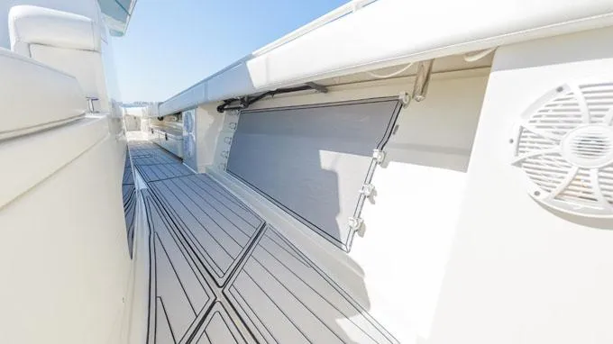 Reel Addiction Yacht Photos Pics 2016 HCB Suenos 53 boat deck with sleek design and modern features.