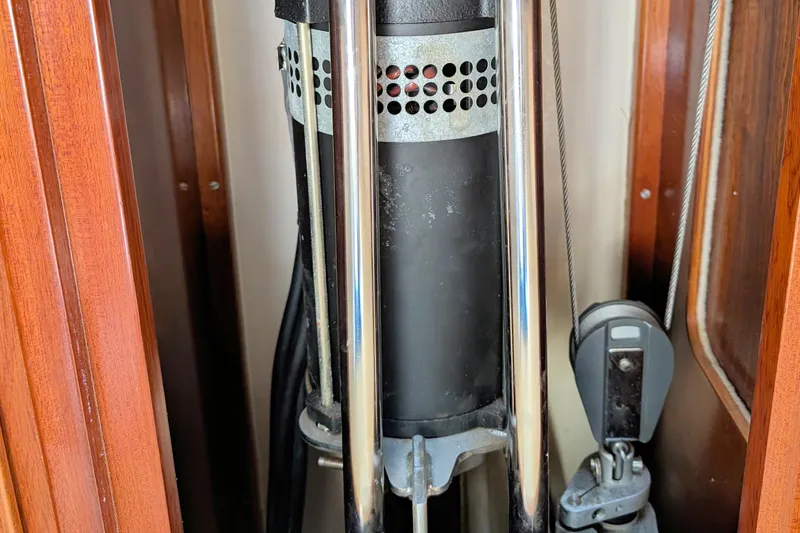 Iteration Yacht Photos Pics Interior view of 1994 Amel 53 Super Maramu sailboat mast and rigging components.