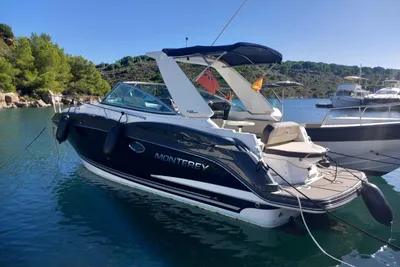 2015 Monterey 295 Sports Yacht