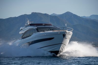 Yacht