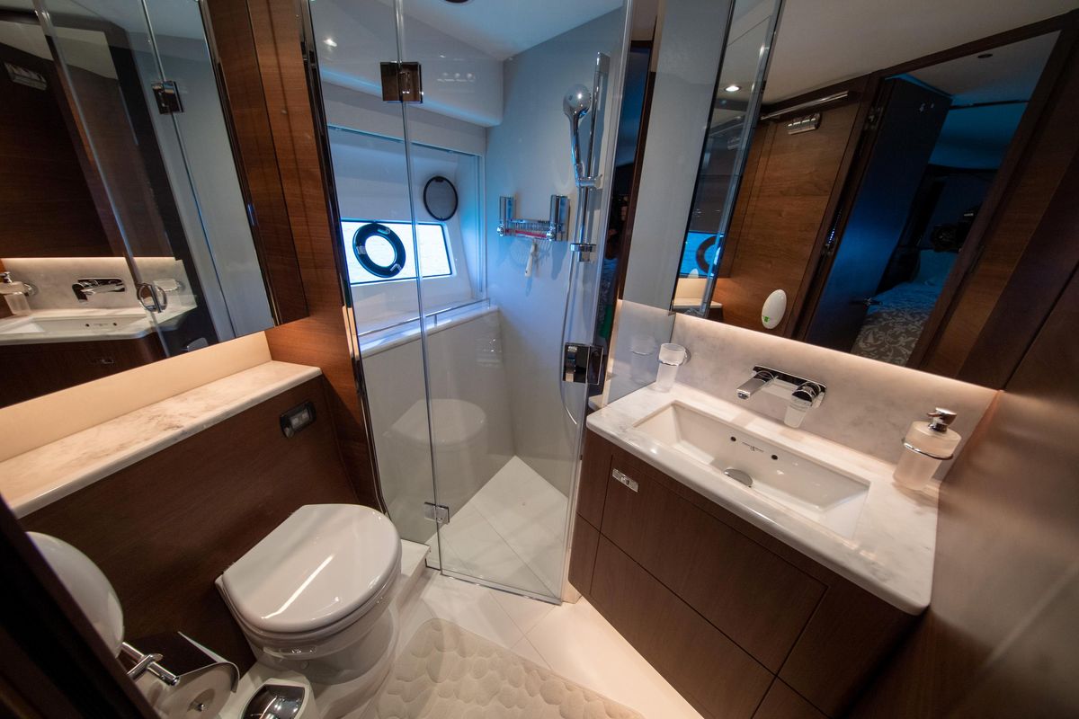 2019 Princess 80 