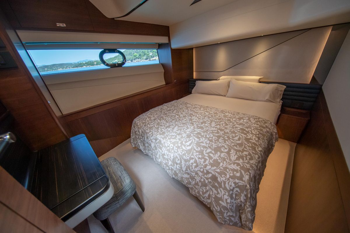 2019 Princess 80 