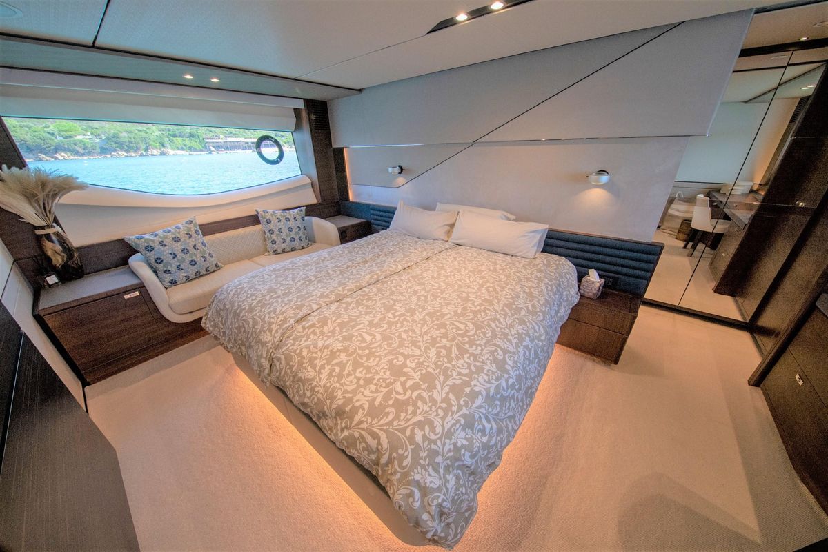 2019 Princess 80 