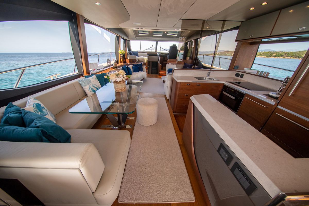 2019 Princess 80 