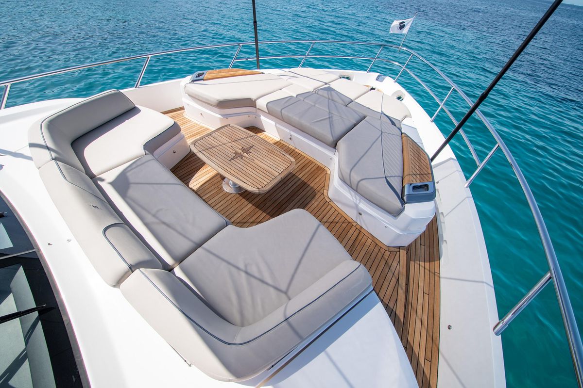 2019 Princess 80 