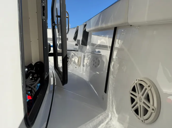 272-514 - Sebastian Yacht Photos Pics 