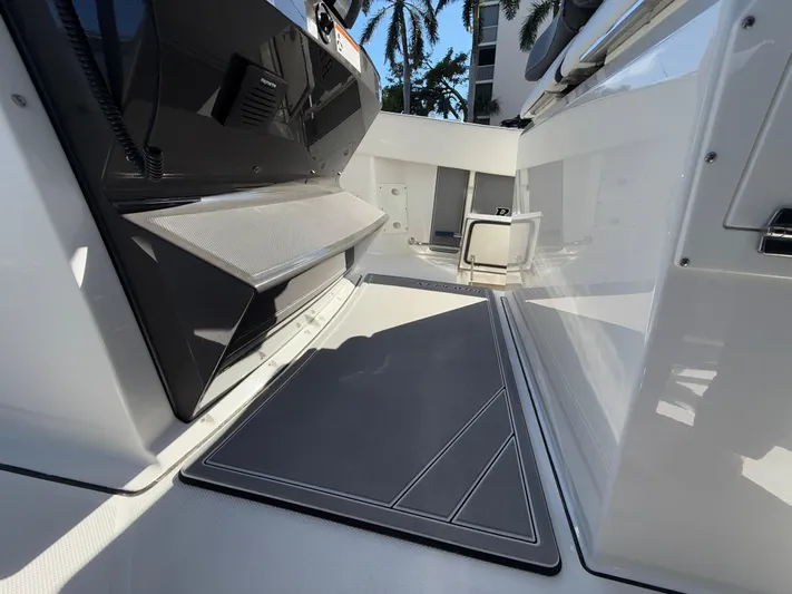 272-514 - Sebastian Yacht Photos Pics 