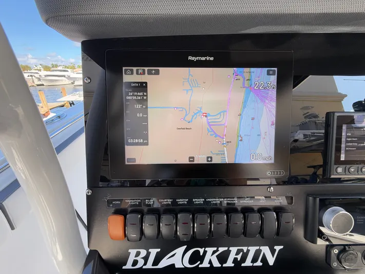 272-514 - Sebastian Yacht Photos Pics 