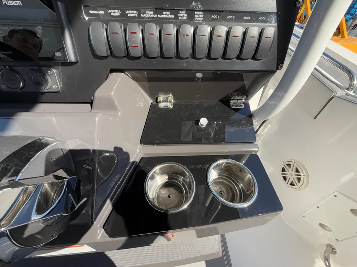 272-514 - Sebastian Yacht Photos Pics 