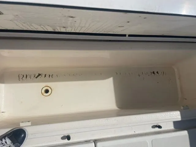 Eau La La Yacht Photos Pics Removable Fish Box(Large)