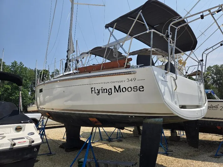 Flying Moose Yacht Photos Pics 