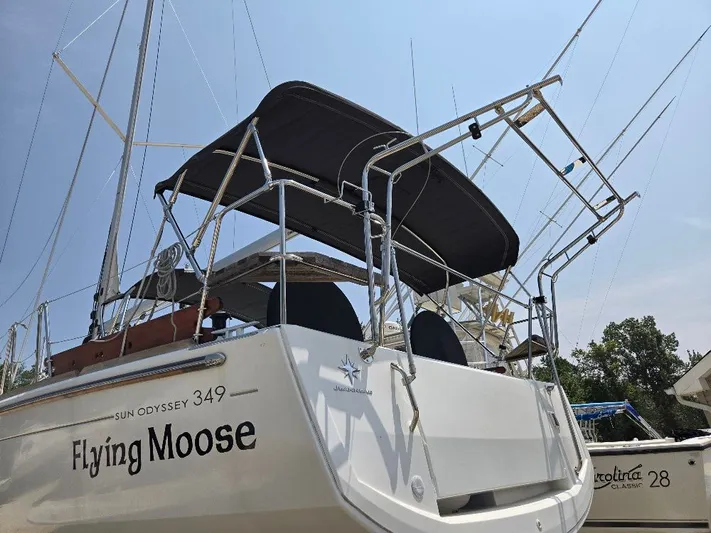 Flying Moose Yacht Photos Pics 