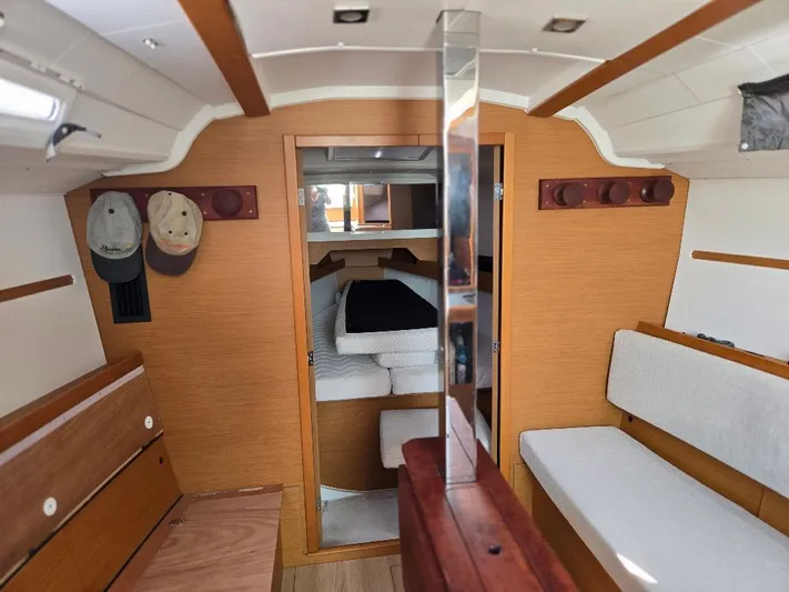 Flying Moose Yacht Photos Pics 