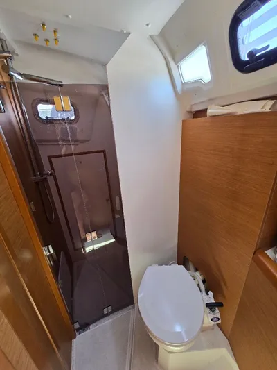 Flying Moose Yacht Photos Pics 