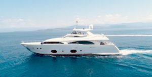 Ferretti Yachts Custom Line CL 97