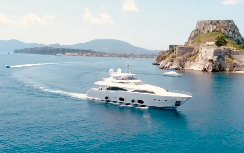  Yacht Photos Pics Ferretti Custom Line CL97 2009