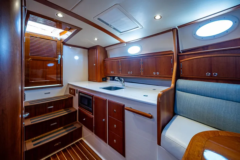 Sweet Annie Yacht Photos Pics 