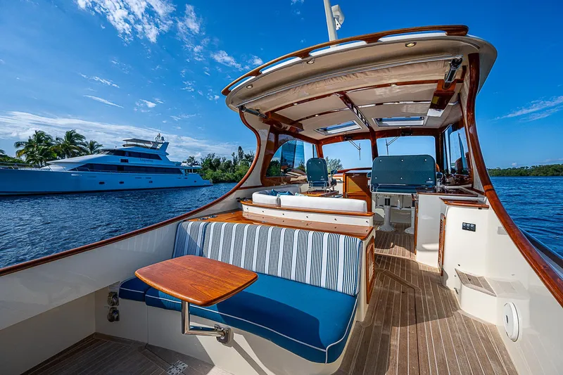 Sweet Annie Yacht Photos Pics 