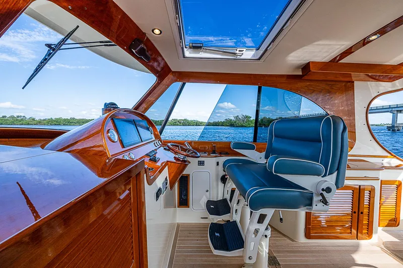 Sweet Annie Yacht Photos Pics 