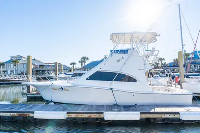 Luhrs 36 Convertible