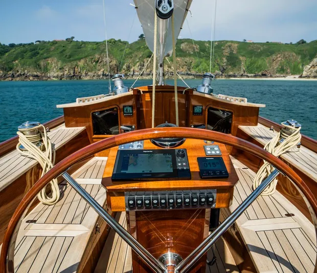  Yacht Photos Pics 2018 Spirit Yachts C63