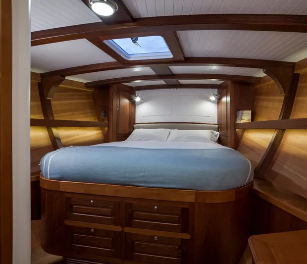  Yacht Photos Pics 2018 Spirit Yachts C63