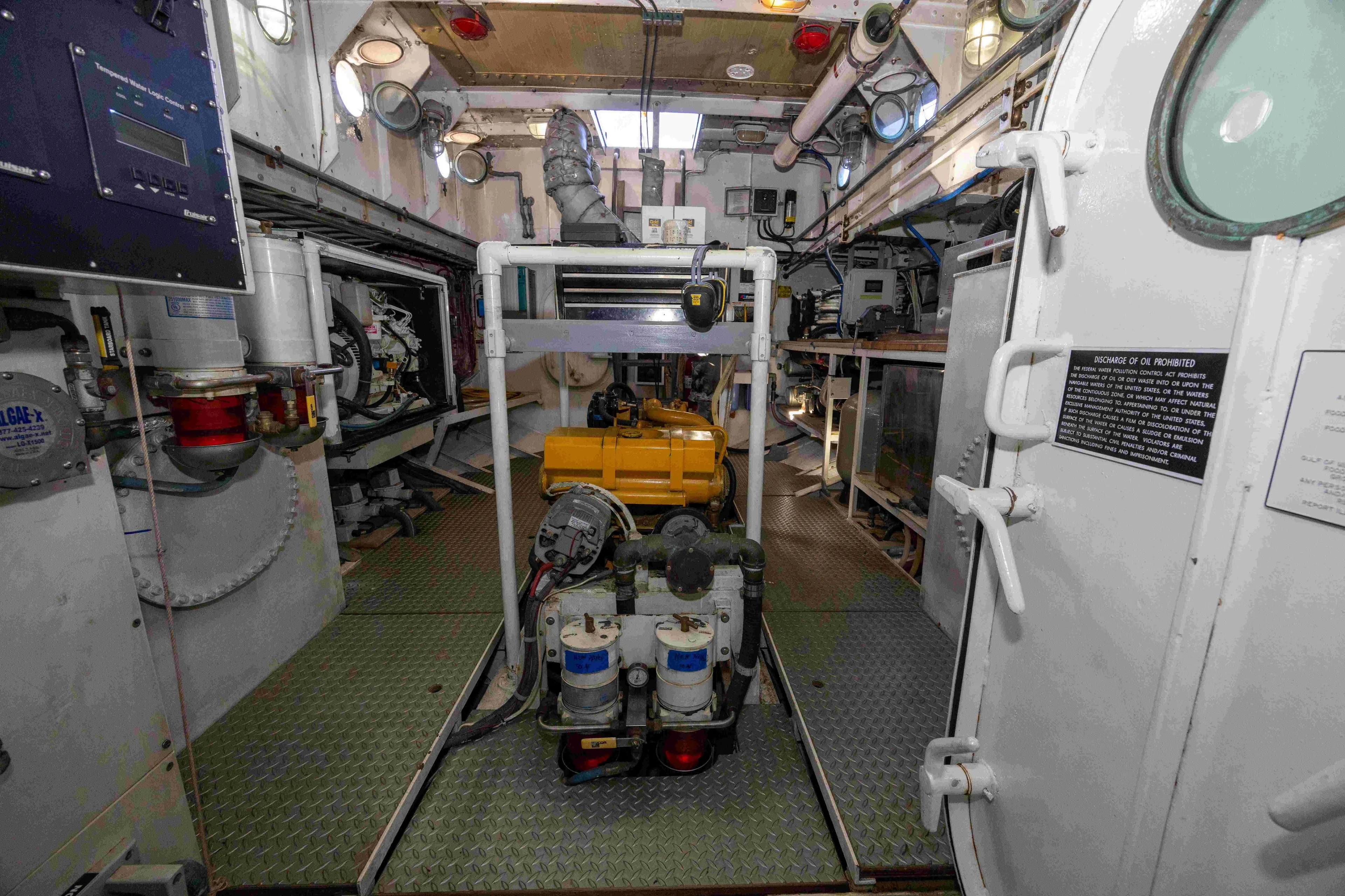 Little Vigilant Yacht Photos Pics engine room viewing aft