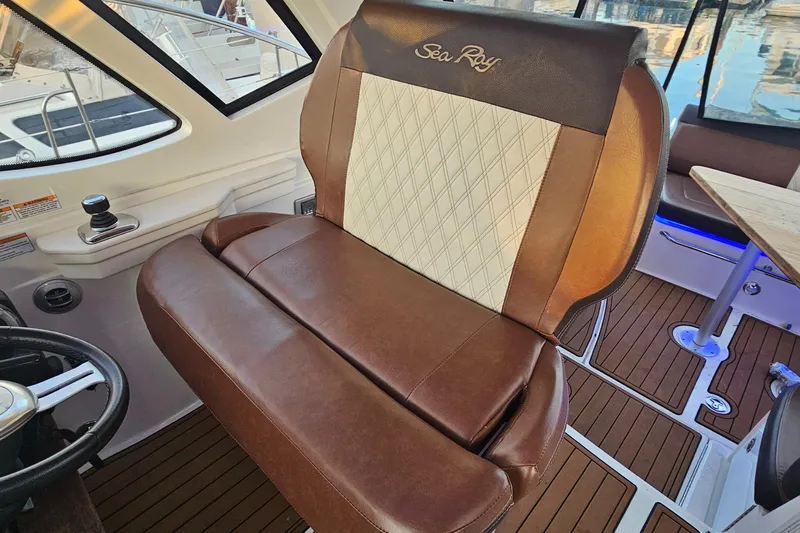 Levon II Yacht Photos Pics Luxurious leather seating in 2017 Sea Ray Sundancer 350 Coupe yacht interior.