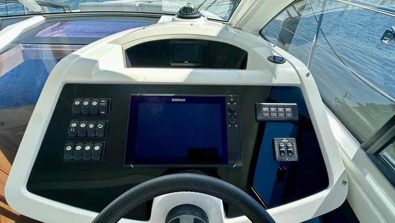 Aquabella Yacht Photos Pics 