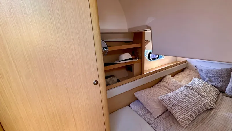 Aquabella Yacht Photos Pics 