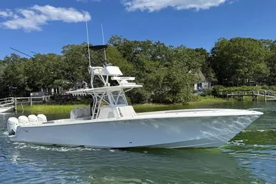 SeaVee 390Z